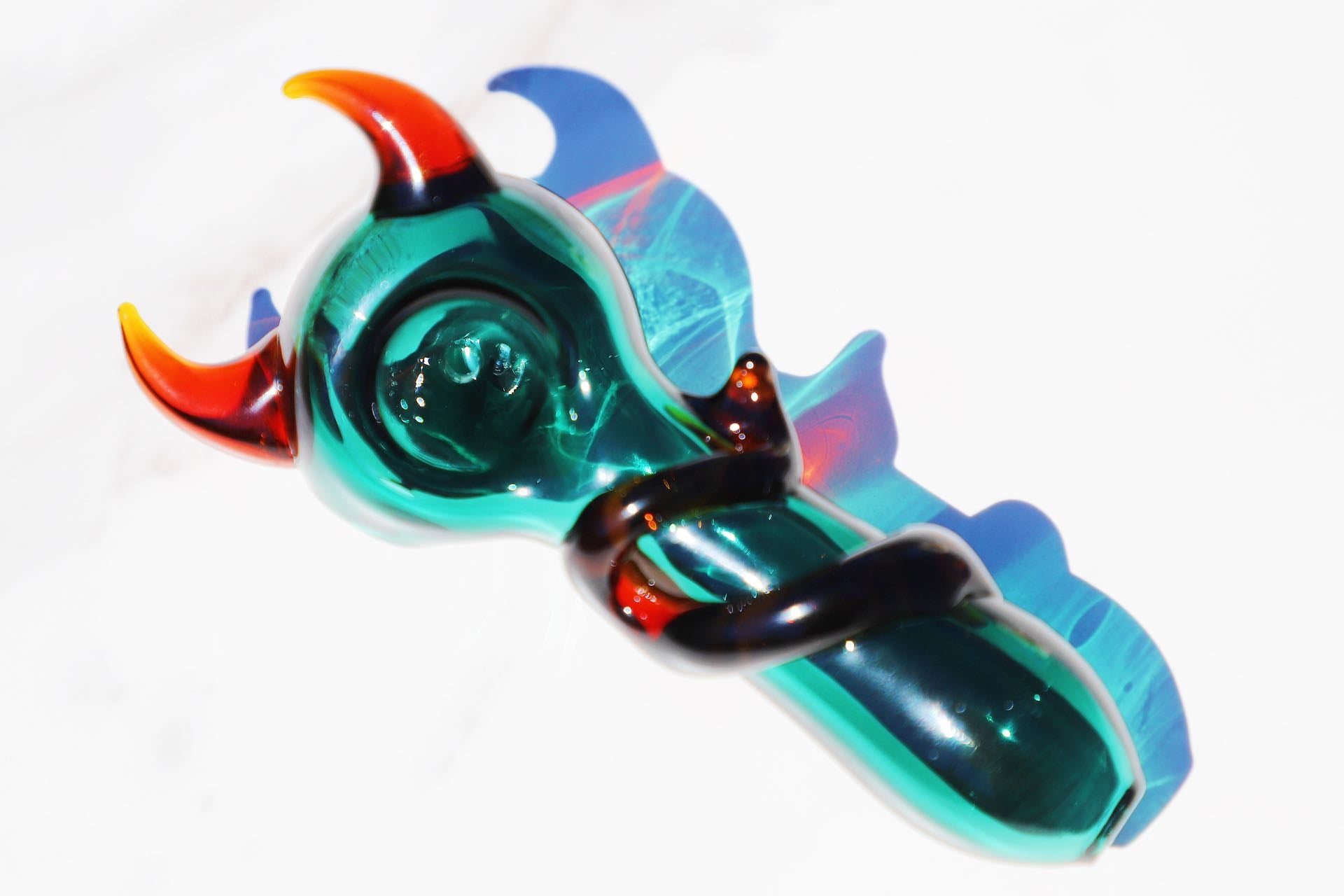 Devil Horned Artistic Glass Pipe, Elevate Your Smoking with Handcrafted Pipe, Unique Green Accented Glass, Durable Borosilicate Design, Ideal for Collectors and Enthusiasts.green glass blown pipe, bowl pipe. spoon pipe,girly pipe.