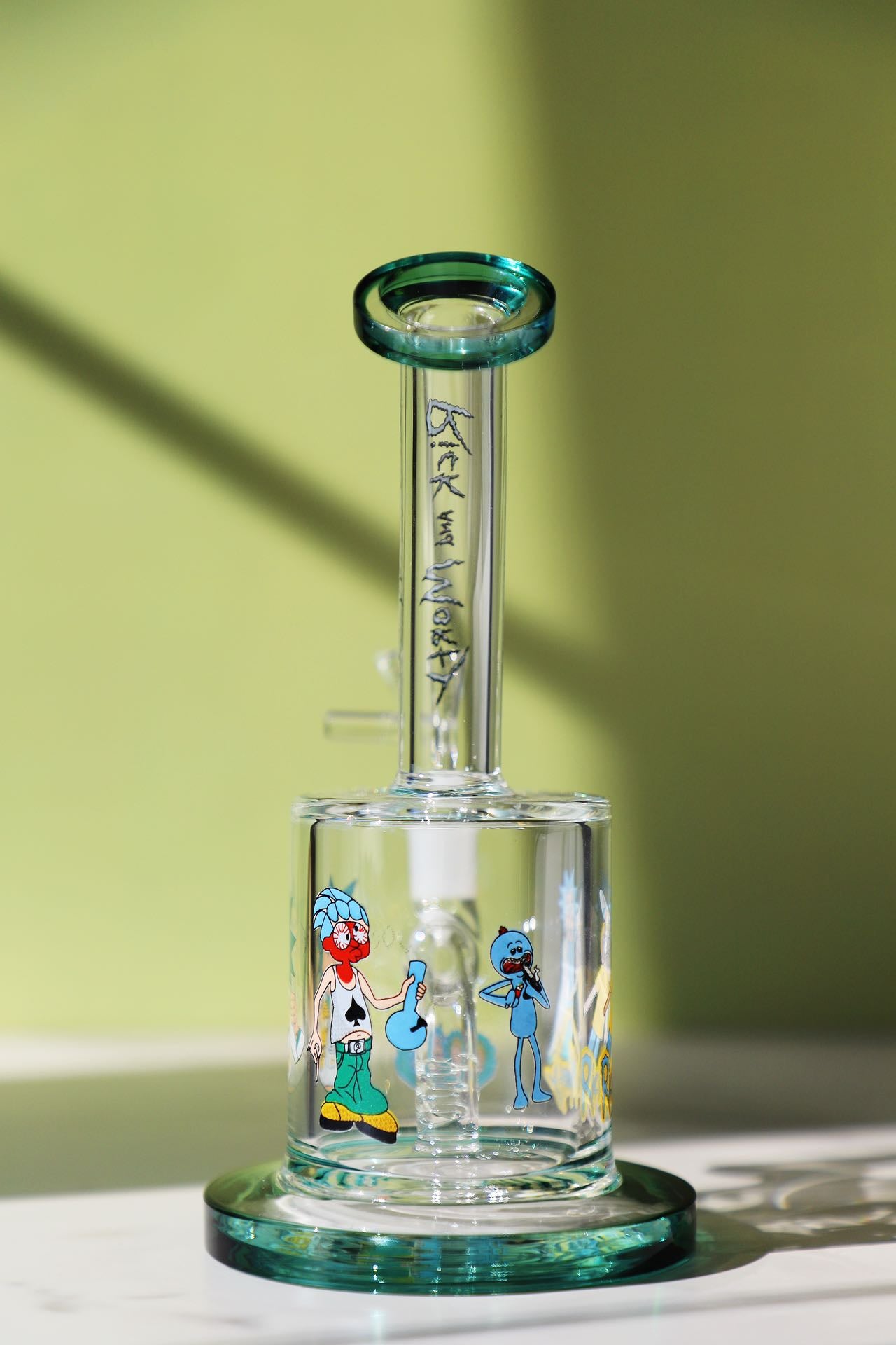 Rick and Morty Glass Bong Collector's Edition, featuring cartoon water pipe design, collectible smoking gear from pop culture, made of durable borosilicate glass, a unique and thematic smoking accessory for enthusiasts smoking water pipe, straight tube.